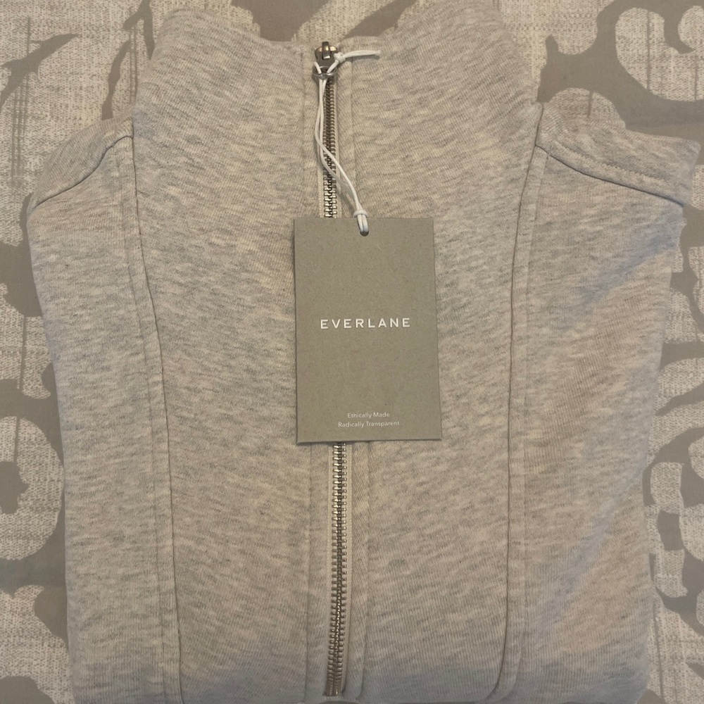 Everlane The Track Half-Zip light Heather grey. NWT, size medium